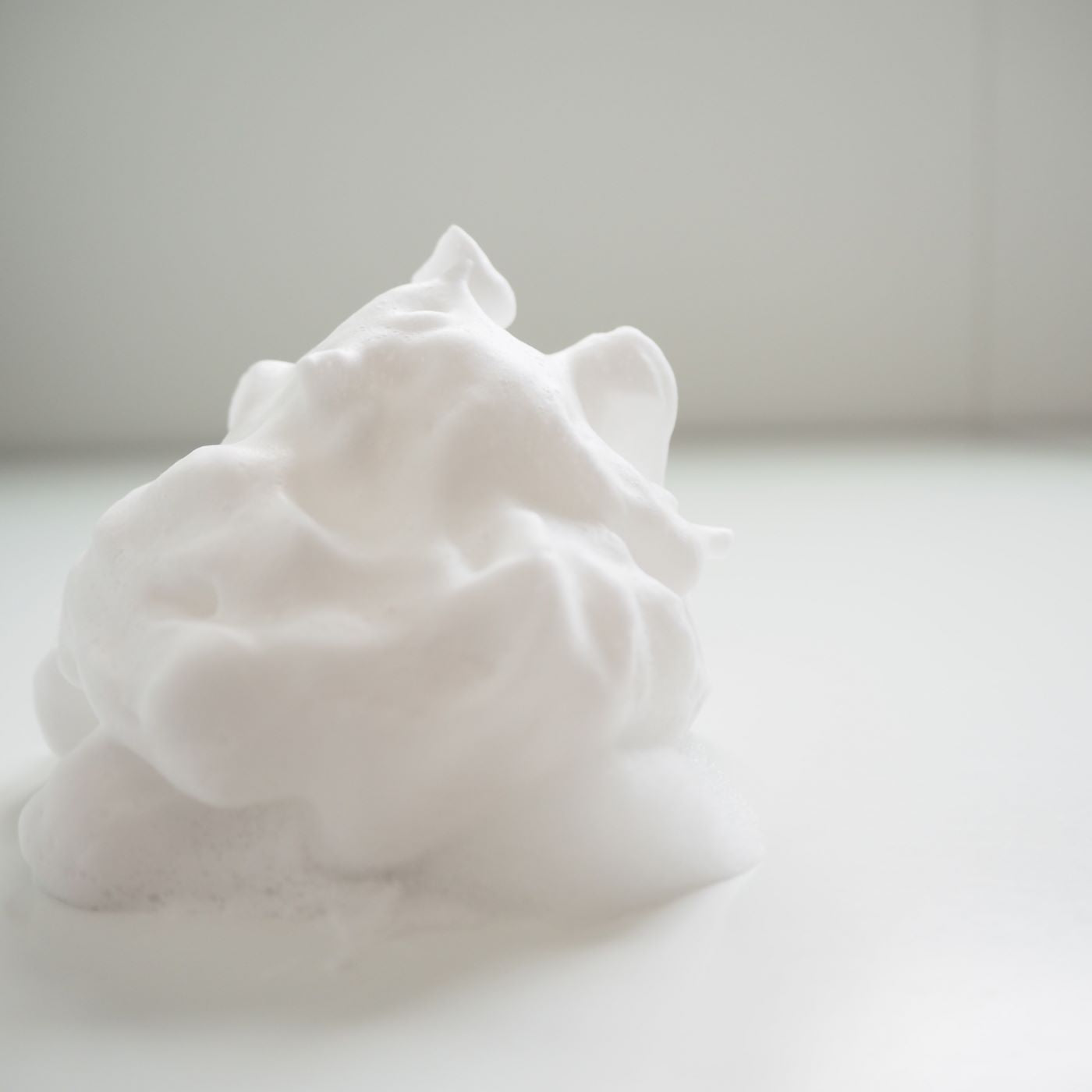 お肌のお悩み別で選ぶ。あなたに合う洗顔は?